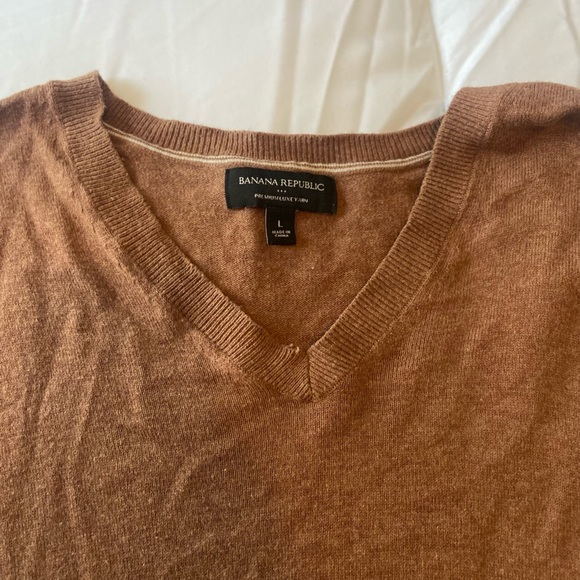 Banana Republic V-Neck